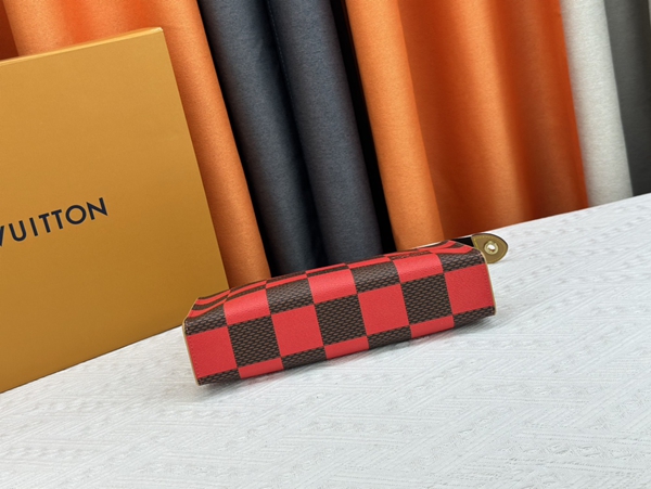 LVコピーウォレット細部ディテール